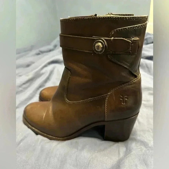 Frye Malorie Short Boots - Picture 1 of 8